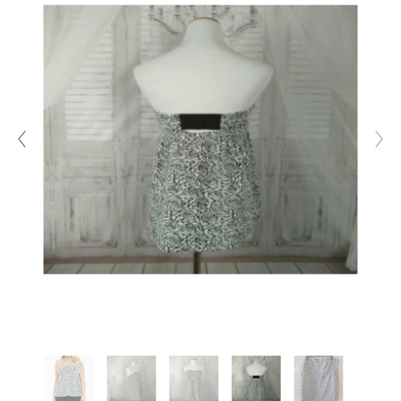 💜 SOLD💜 Strapless torrid top size 1 rose print - Picture 4 of 6